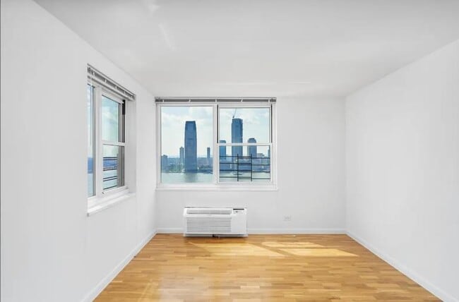 70 Little W St unit 811, New York, NY 10004 - photo 3