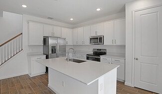 500 Summit River Dr, Apopka, FL 32712