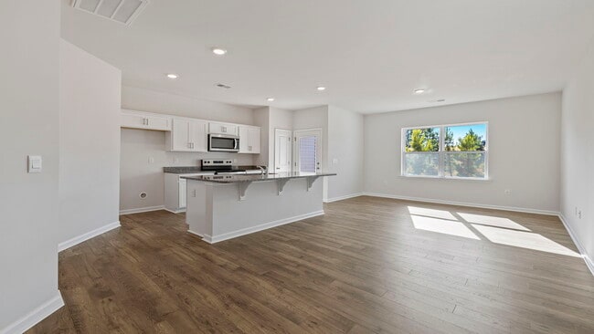 48 Sunriff Ct, Greer, SC 29651 - photo 5