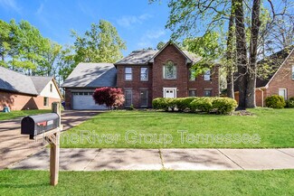 8880 Forest Breeze Dr, Memphis, TN 38018