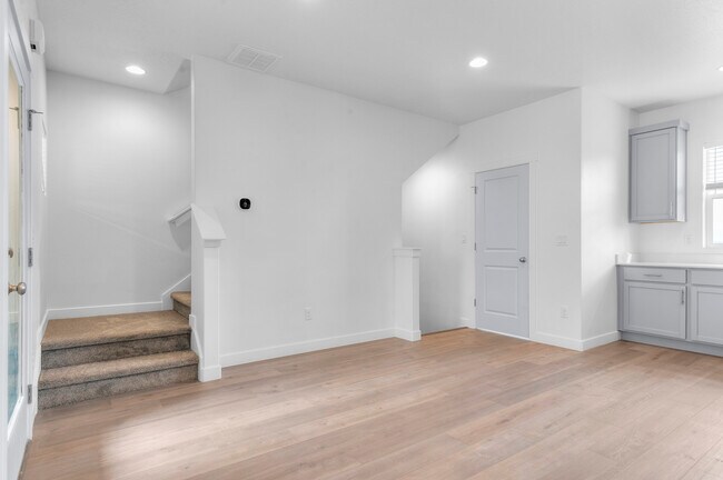 554 N Buffalo Grass Ln, Lindon, UT 84042 - photo 7