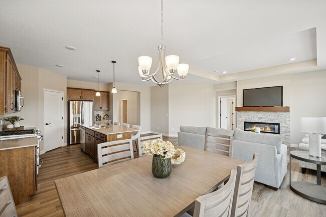 19_7812BridgewaterCt_2019_HiRes.jpg