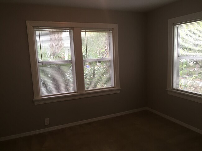 873 10th Ave S, Saint Petersburg, FL 33701 - photo 6