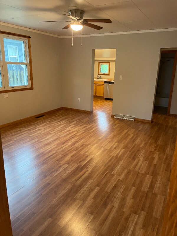 917 Liberty St, La Crosse, WI 54603 - photo 2