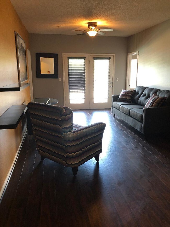 The Edge unit 2-113, Norman, OK 73071 - photo 3