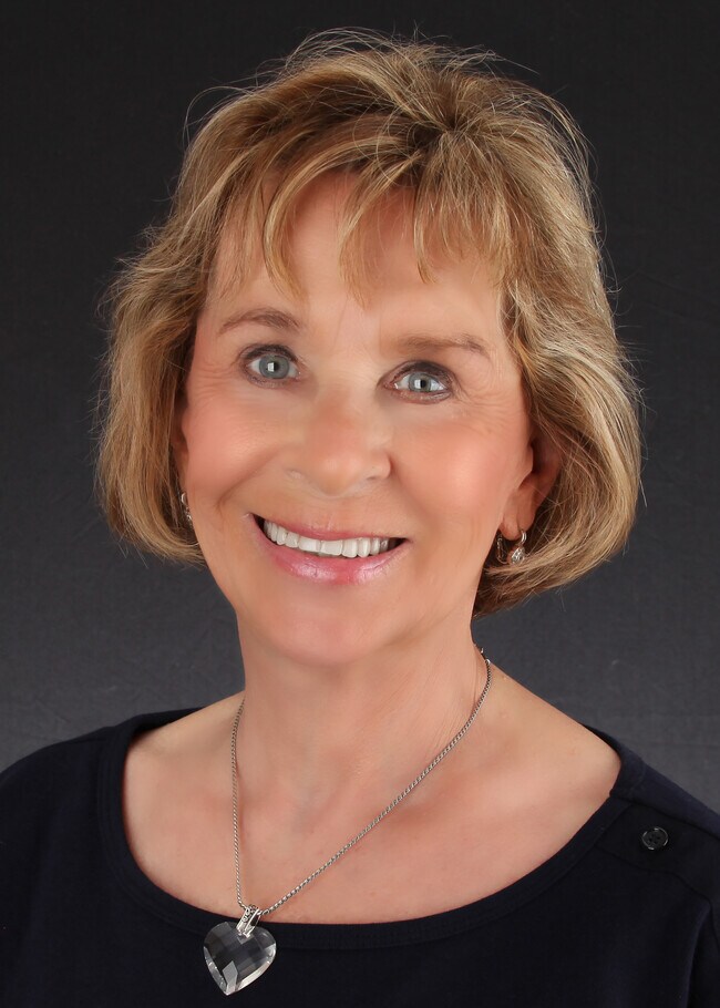 Sandra Nelson