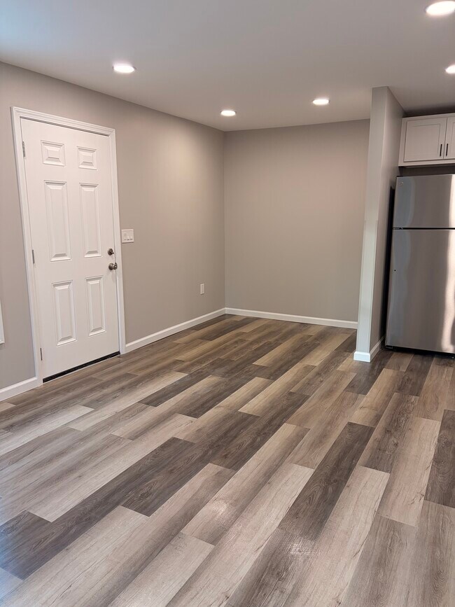 1 Holding Ln unit I, Crystal City, MO 63019 - photo 5