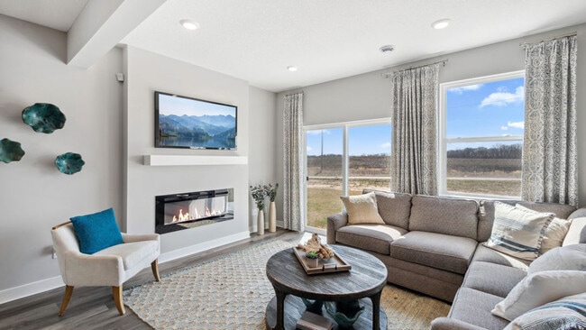 952 Stone Creek Dr, Jordan, MN 55352 - photo 2