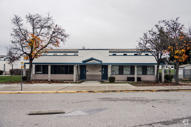The main office building of Stevens Creek Elementary School in Cupertino, California.