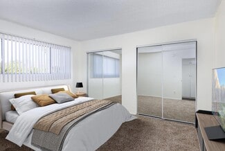 6835 Variel Ave, Canoga Park, CA 91303