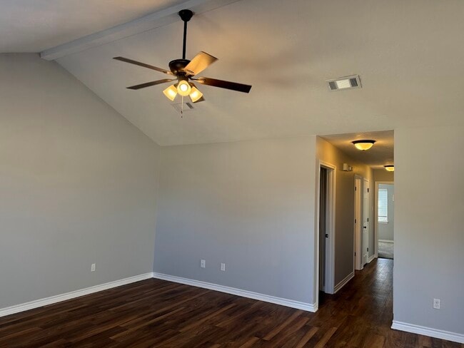 1802 Sara Dr, College Station, TX 77845 - photo 3