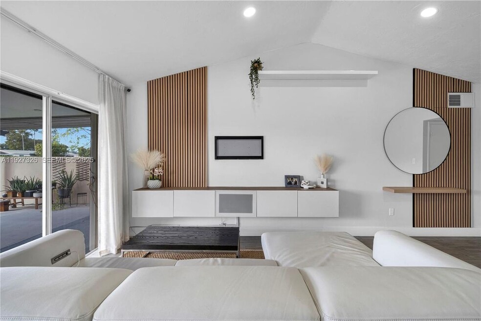 11974 SW 110th St Cir S, Miami, FL 33186 - photo 1