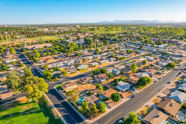 Welcome to Park Center Place Neighborhood, where Meza, AZ's charm and liveliness converge.
