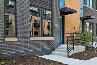 221 Maple St, Des Moines, IA 50309