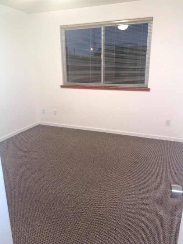 2112 Hamilton Ave, North Bend, OR 97459 - photo 6