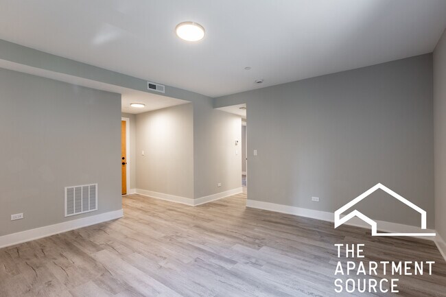 1135 Oak Ave unit E2, Evanston, IL 60202 - photo 7