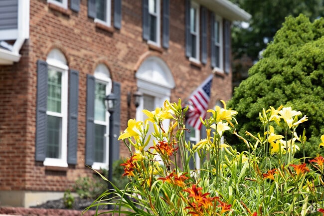 Oakbrook is a community that shows beauty in many ways.