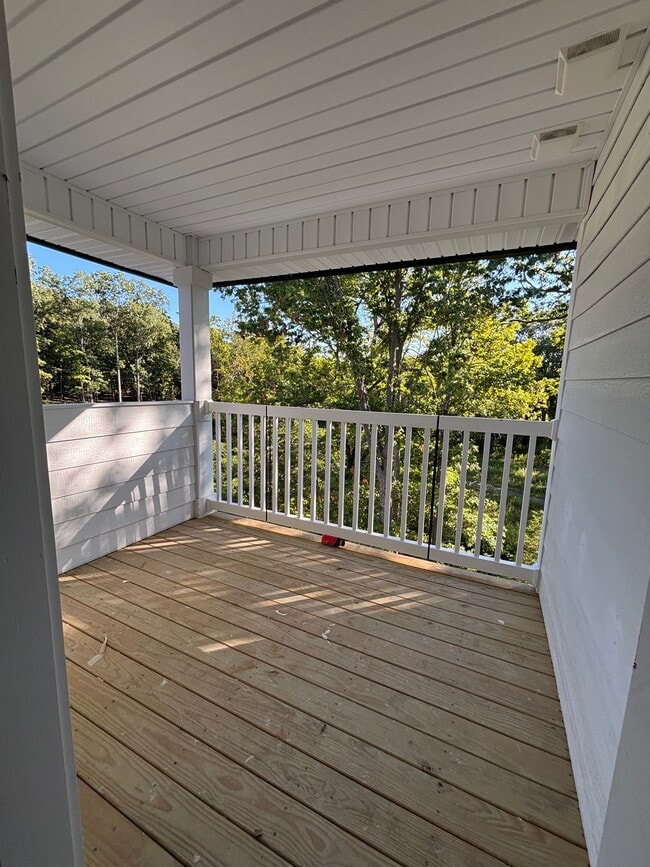 Flats at Twenty, La Grange, KY 40031 - photo 7