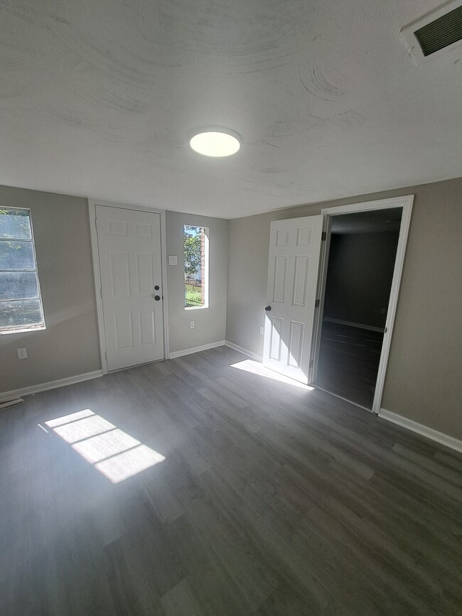 326 Church Ave, Pittsburgh, PA 15210 - photo 2