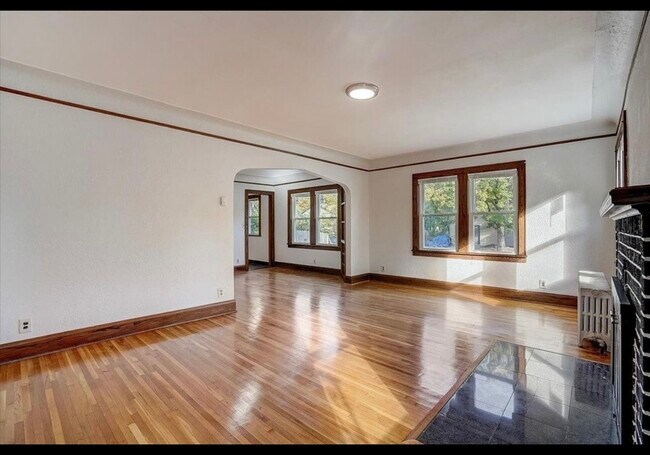 4253 James Ave N unit 3, Minneapolis, MN 55412 - photo 4