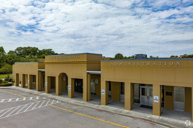 The Davis Elementary School in Town 'n' Country, FL is for all students in PreK and K-5.
