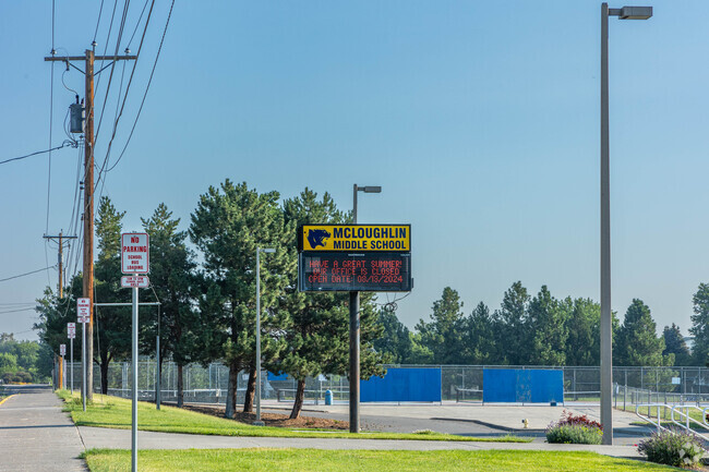 McLoughlin Middle School