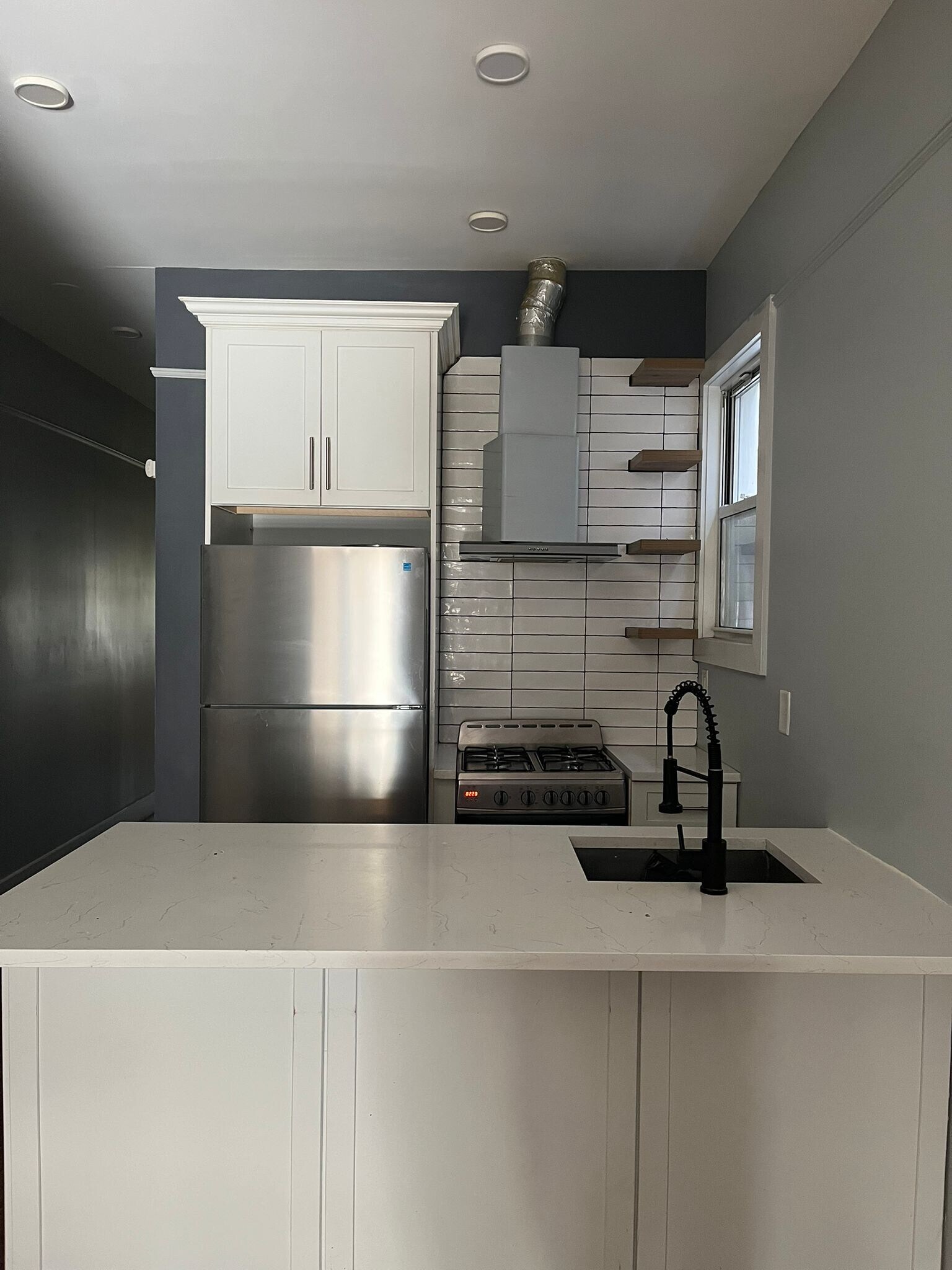 113 Duncan Ave unit 2, Jersey City, NJ 07306 - photo 1