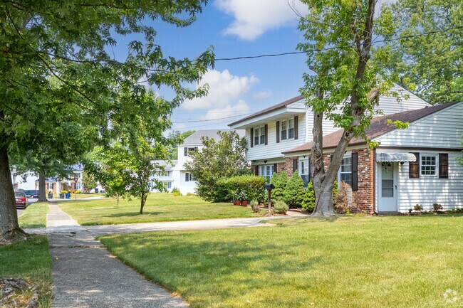 Well-maintained lawns in Echelon neighborhood.