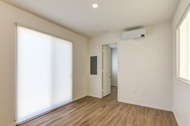 Division & Highland Rowhomes, San Diego, CA 92113 - photo 3