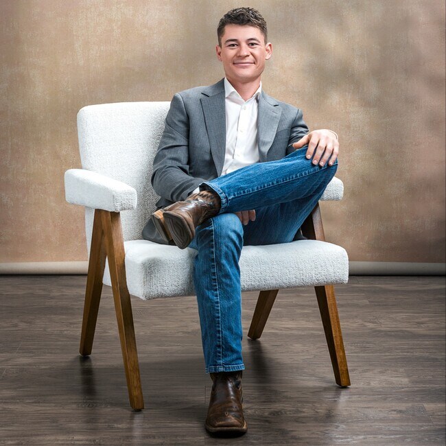 Agent Photo