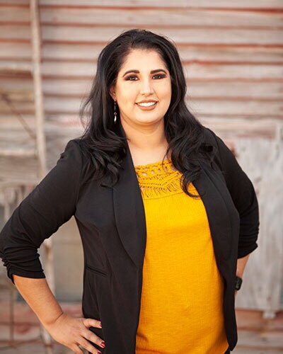 Christina J Ambriz