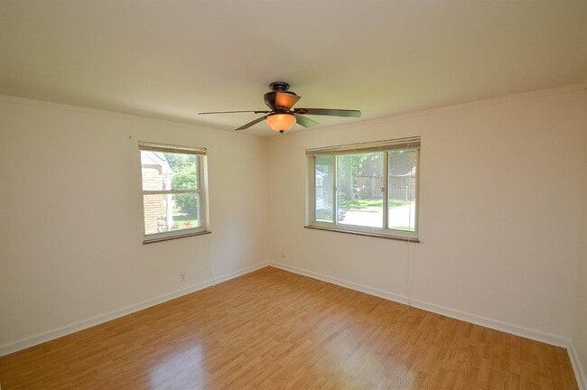 6921 Pin Oak Dr unit 2, Cincinnati, OH 45239 - photo 5