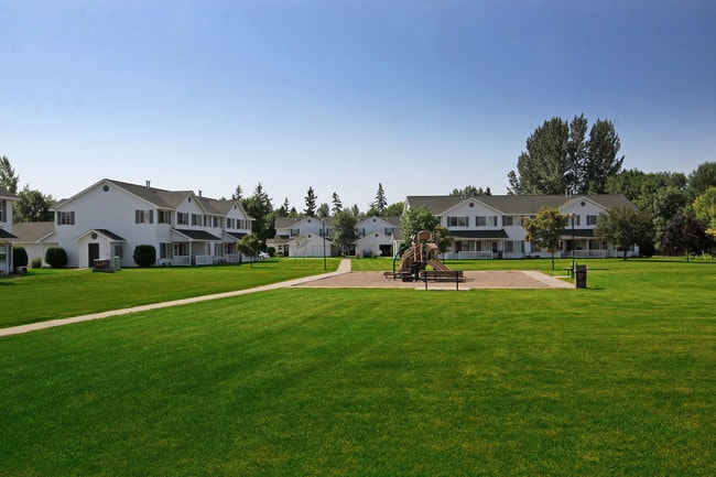 Crookston Townhomes, Crookston, MN 56716 - photo 7