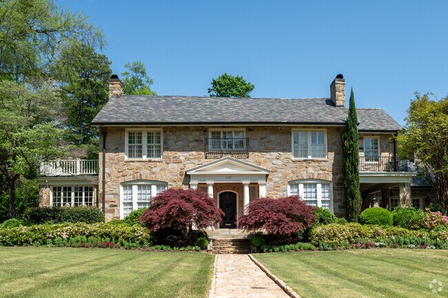 Discover the historic gem of Raleigh real estate in the Hayes Barton neighborhood.