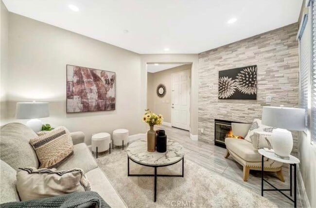 16 Shelburne St unit Ladera Ranch, Mission Viejo, CA 92694 - photo 3