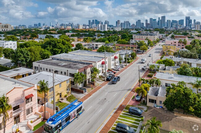 1521 SW 7 Street, Miami, FL 33135 - photo 2