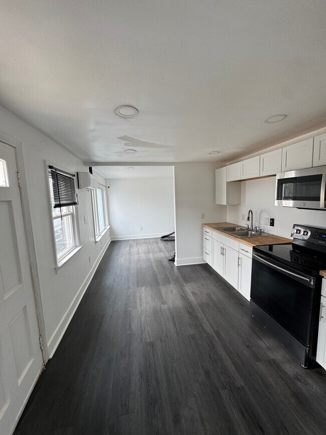 550 Union School Rd unit 2, Mount Joy, PA 17552 - photo 4