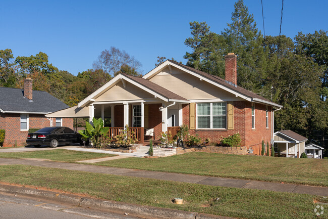 Chicopee Village home prices ranging from $130,000 to $290,000 dollars.