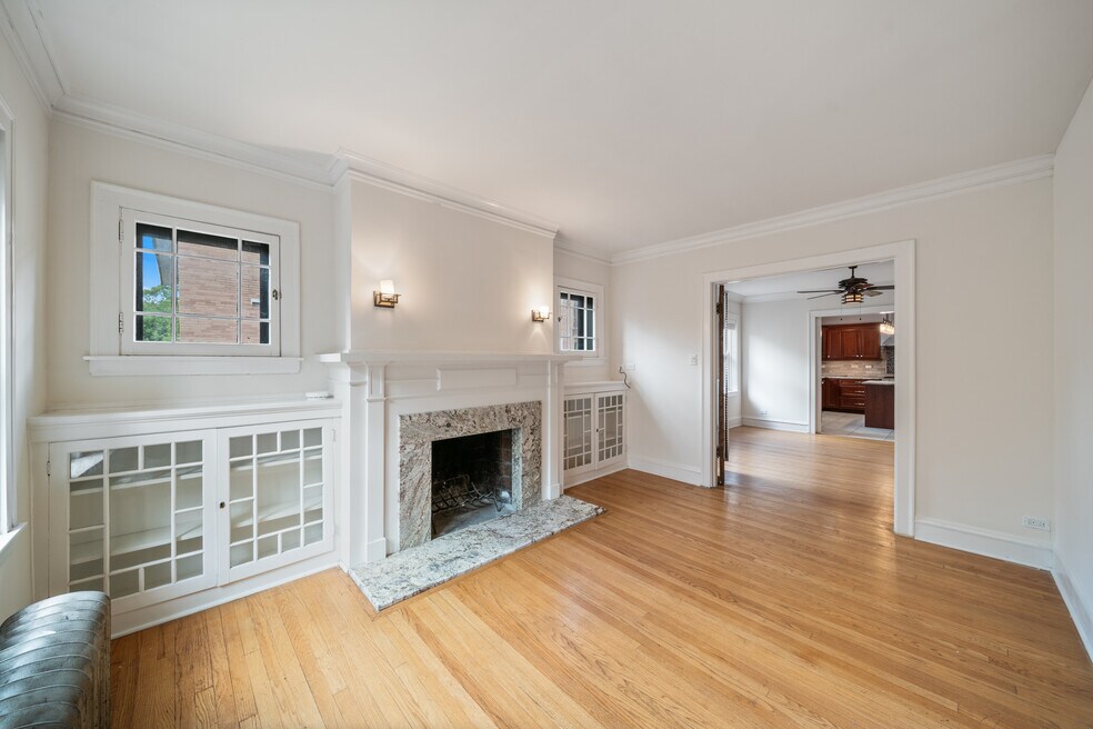 721 Foster St unit 3W, Evanston, IL 60201 - photo 1