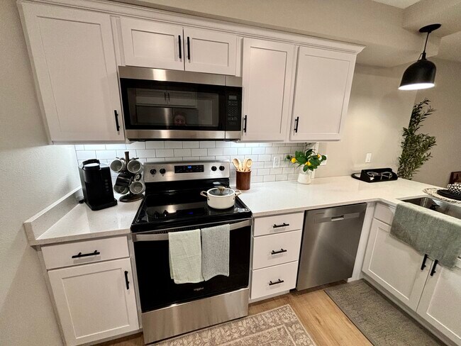 120 Sierra Cir unit 110B Sierra Cir, Waynesville, MO 65583 - photo 5