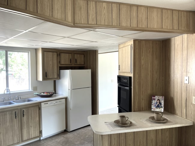 17880 Mockingbird Dr, Reno, NV 89508 - photo 5