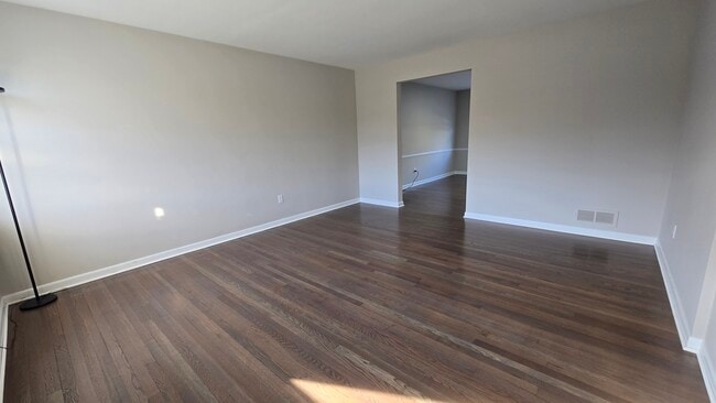 1662 Kirkwood Rd, Gwynn Oak, MD 21207 - photo 2