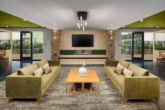 5736 Oakwood Rd NW, Huntsville, AL 35806