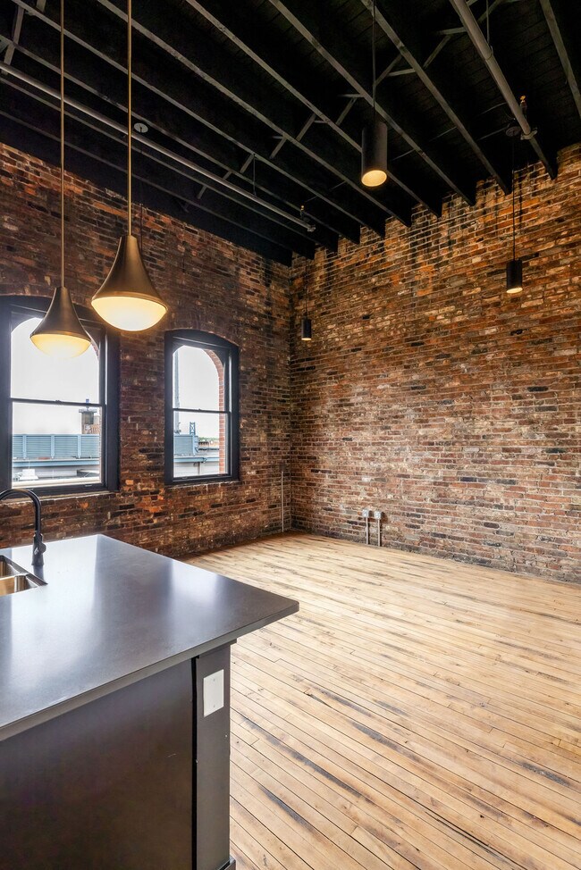 The Produce Lofts, Toledo, OH 43604 - photo 6