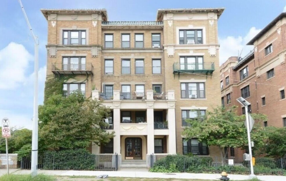 462 Park Dr, Boston, MA 02215 - photo 1