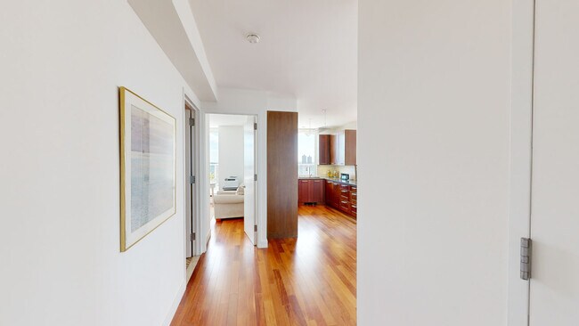 Solaria Riverdale unit 15A, Bronx, NY 10463 - photo 2