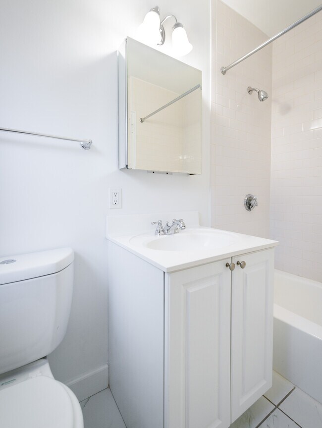 130 Sherman Rd, Chestnut Hill, MA 02467 - photo 6