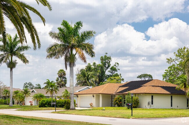 Homes in Hibiscus Country Club are primarily single-family ranch style houses.