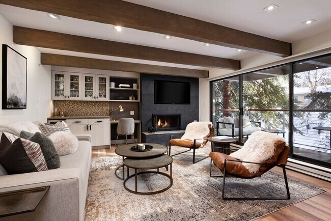 1034 E Cooper Ave unit FL2-ID1021495P, Aspen, CO 81611 - photo 2