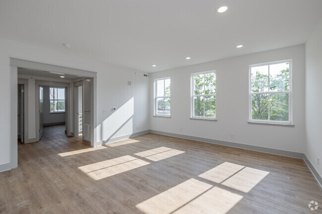 Ritter and Spool, Rogers, AR 72756 - photo 3